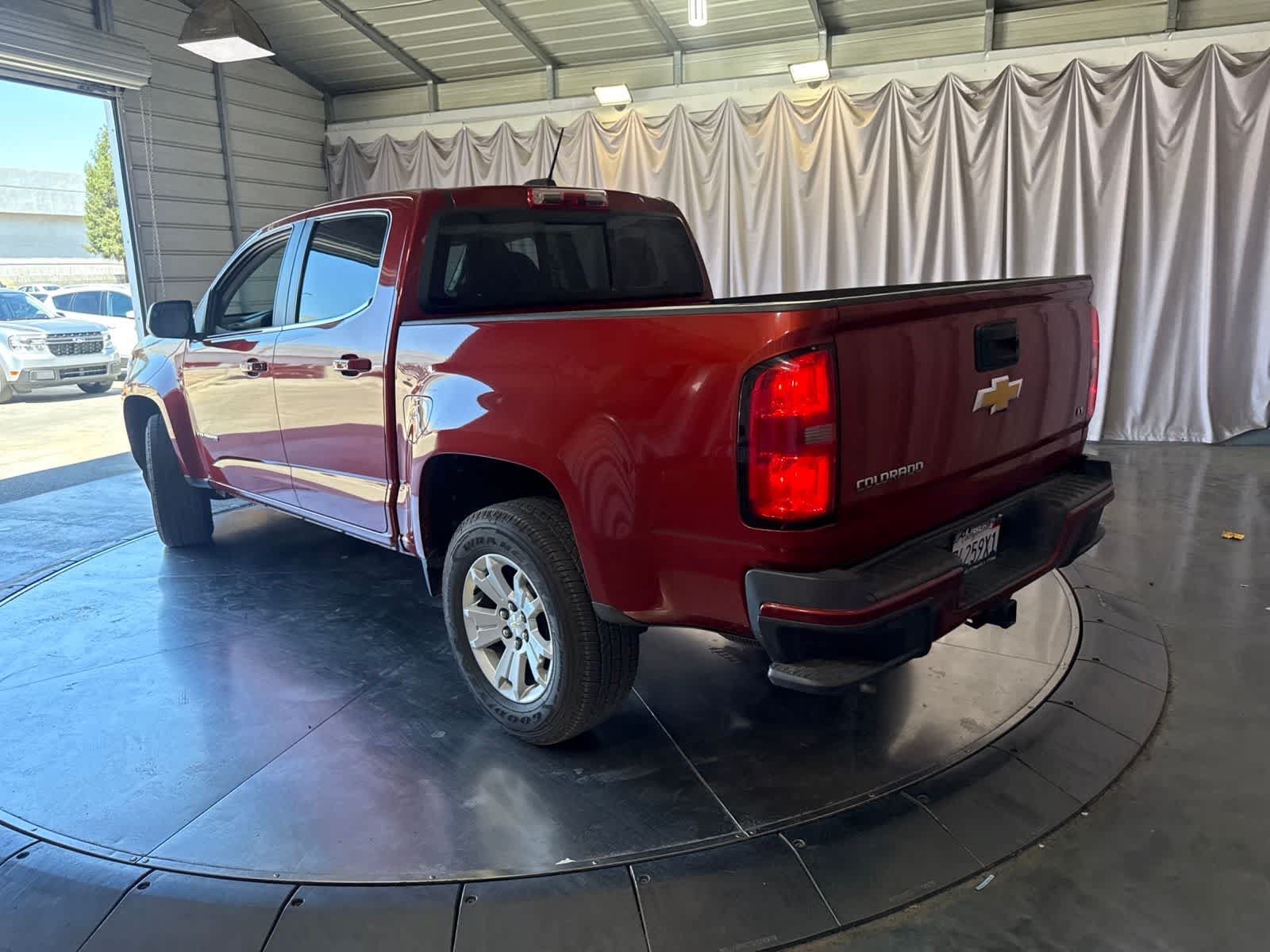 Used 2016 Chevrolet Colorado LT w/ LT Convenience Package RWD image 5