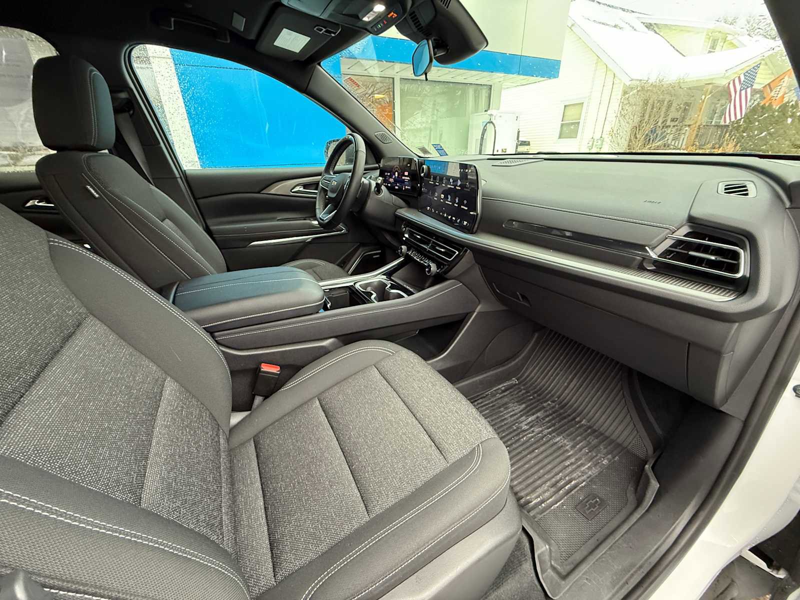 Used 2024 Chevrolet Traverse LT w/ Enhanced Driving Package image 78