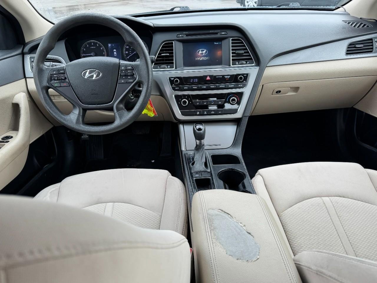 Used 2016 Hyundai Sonata SE w/ Cargo Package image 11