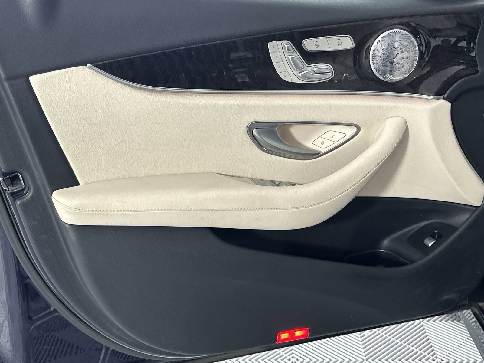 Used 2020 Mercedes-Benz E 350 Sedan image 29