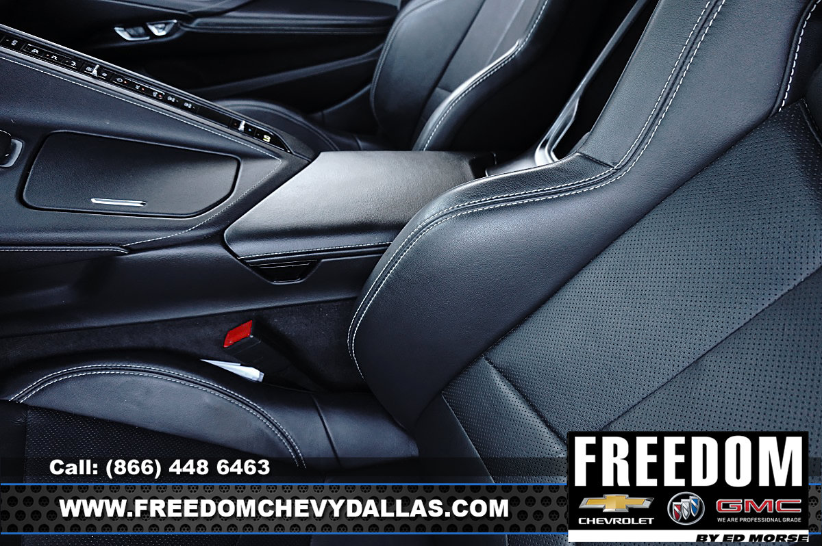 Used 2024 Chevrolet Corvette Stingray Coupe w/ 1LT RWD image 23