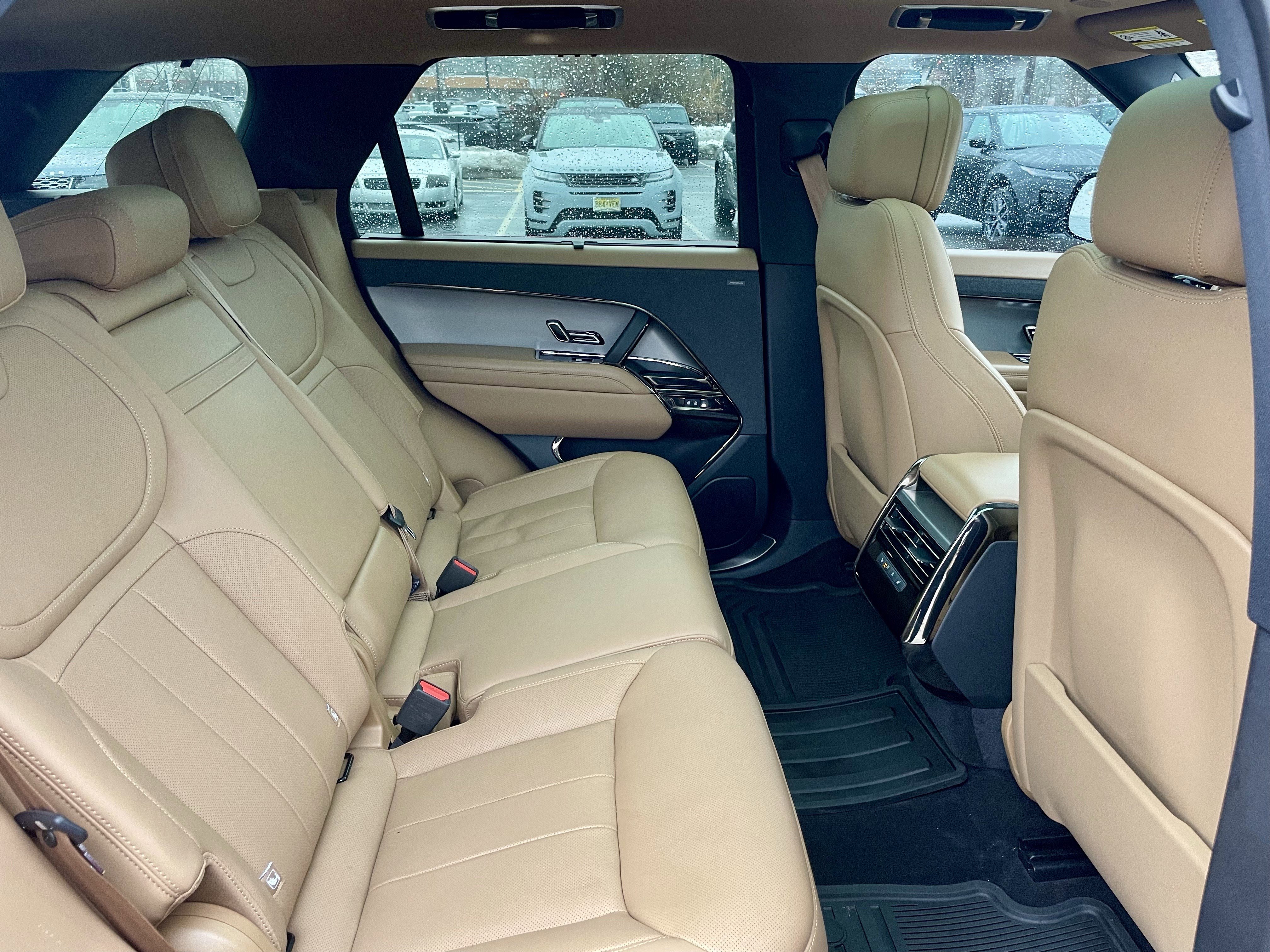 Certified 2024 Land Rover Range Rover Sport SE image 31