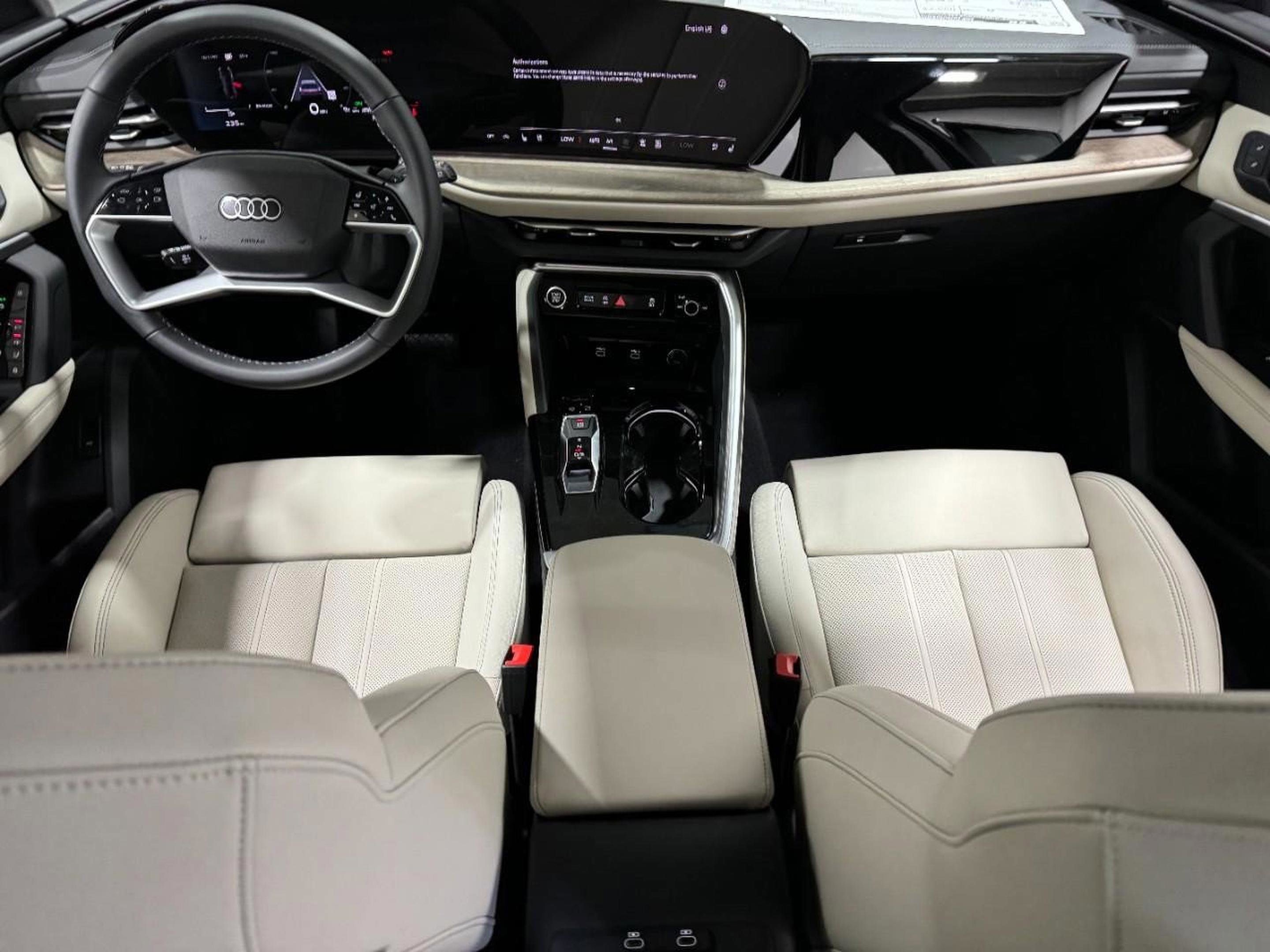 New 2025 Audi Q5 Premium Plus image 13