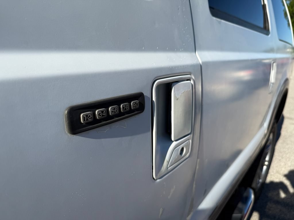 Used 2004 Ford Excursion 4WD image 18