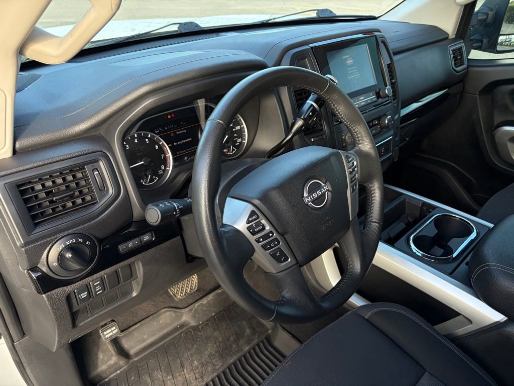 Certified 2024 Nissan Titan SV w/ SV Convenience Package image 14