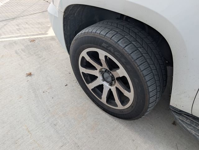 Used 2013 Chevrolet Tahoe LTZ AWD/4WD image 12