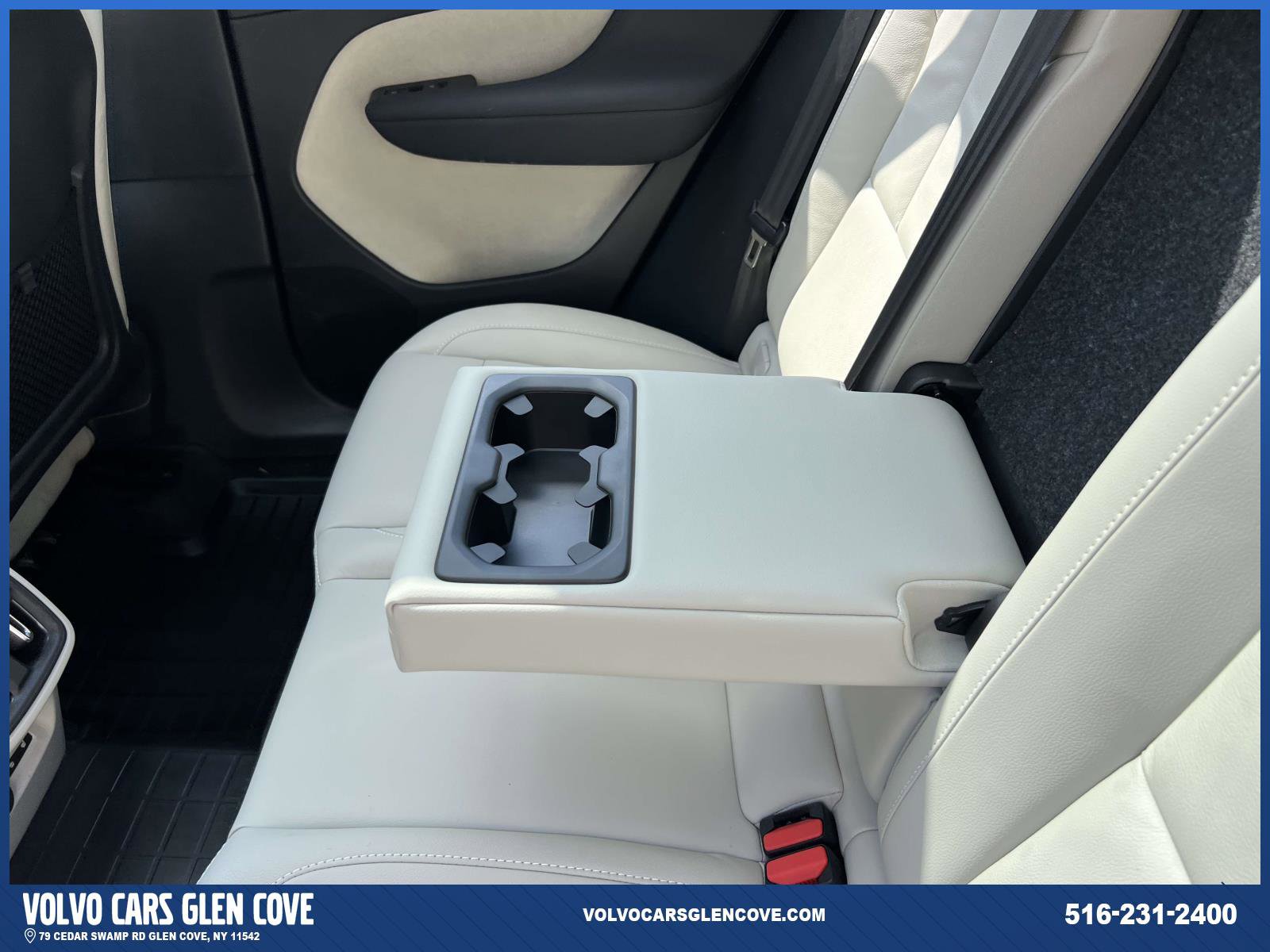 Used 2023 Volvo XC40 B5 Plus w/ Driver Assist Package image 10