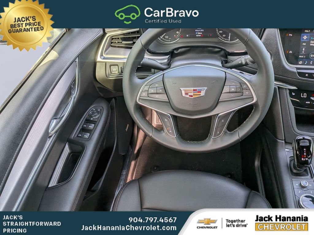 Certified 2024 Cadillac XT5 Luxury FWD image 16