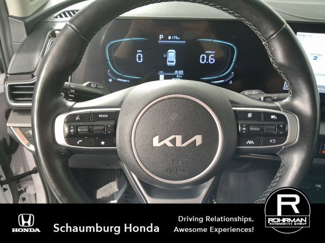 Used 2023 Kia Sportage EX AWD/4WD image 11