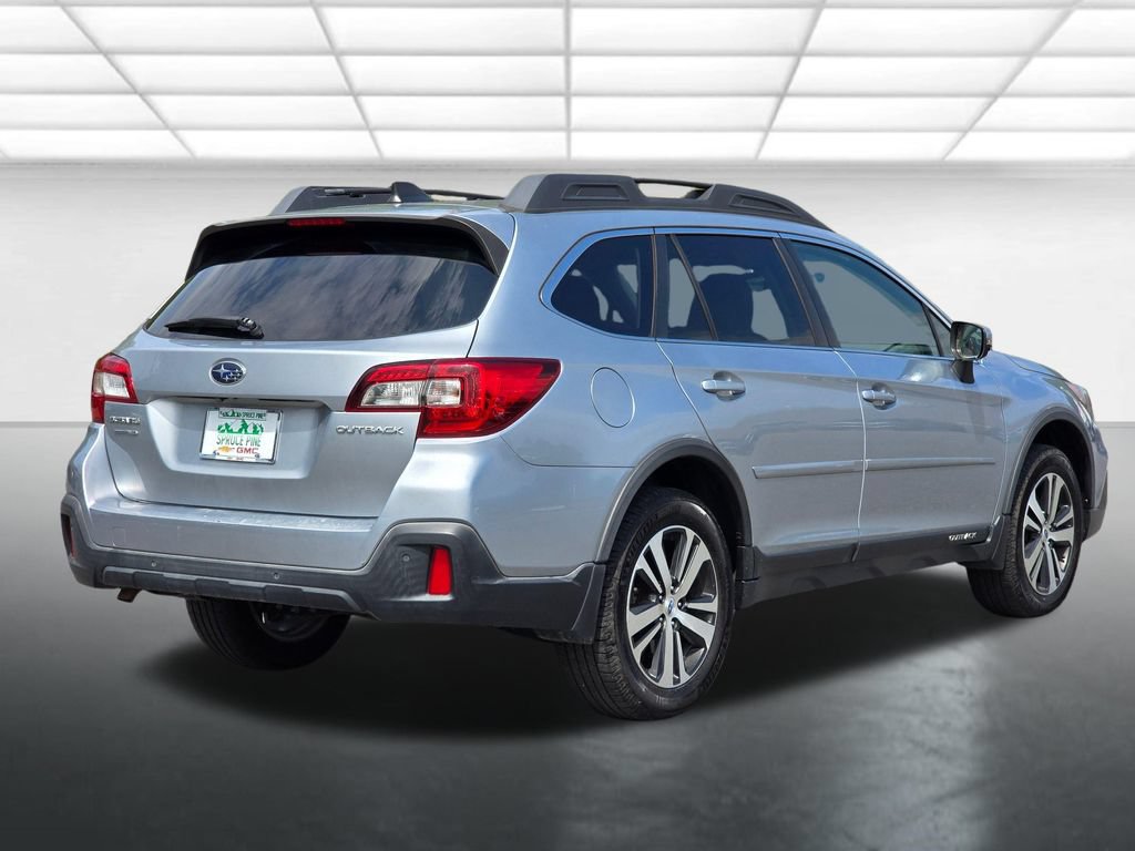 Used 2018 Subaru Outback 2.5i Limited AWD/4WD image 19
