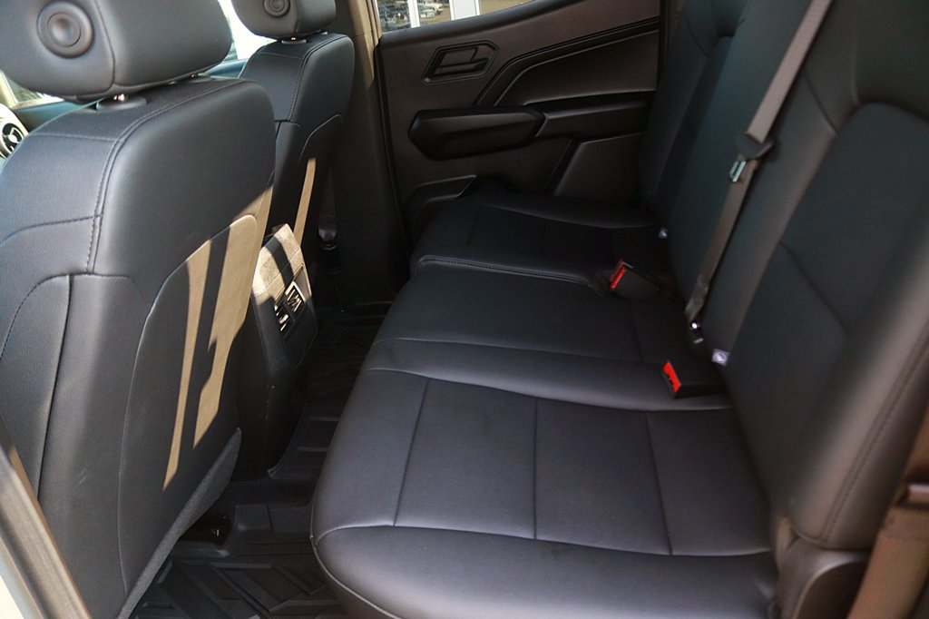 Used 2025 Chevrolet Colorado Trail Boss AWD/4WD image 14