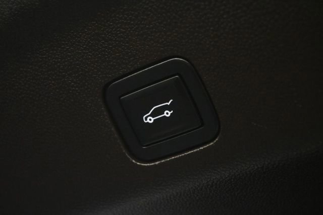 Used 2021 GMC Yukon Denali w/ Denali Premium Package RWD image 73