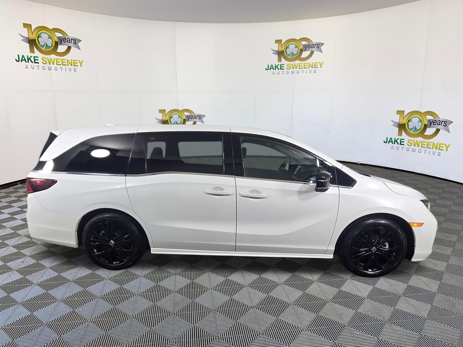 Used 2025 Honda Odyssey Sport-L image 10