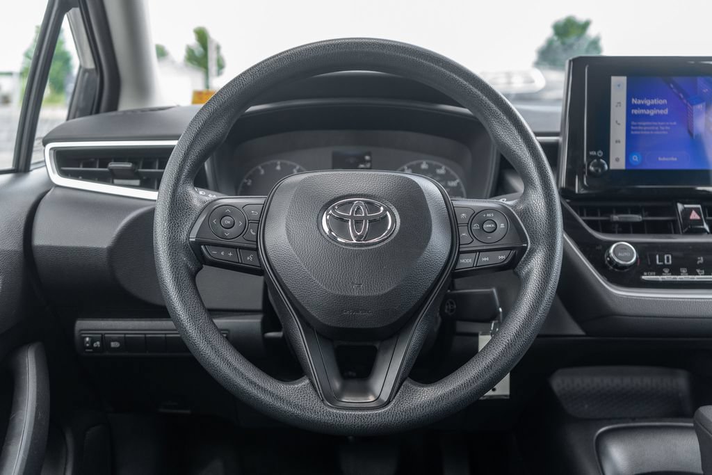 Used 2024 Toyota Corolla LE FWD image 14