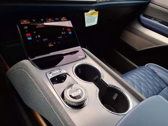 New 2026 Cadillac Vistiq Premium Luxury image 14