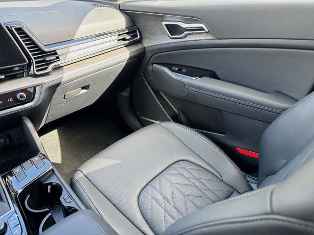 Used 2025 Kia Sportage X-Line AWD/4WD image 12