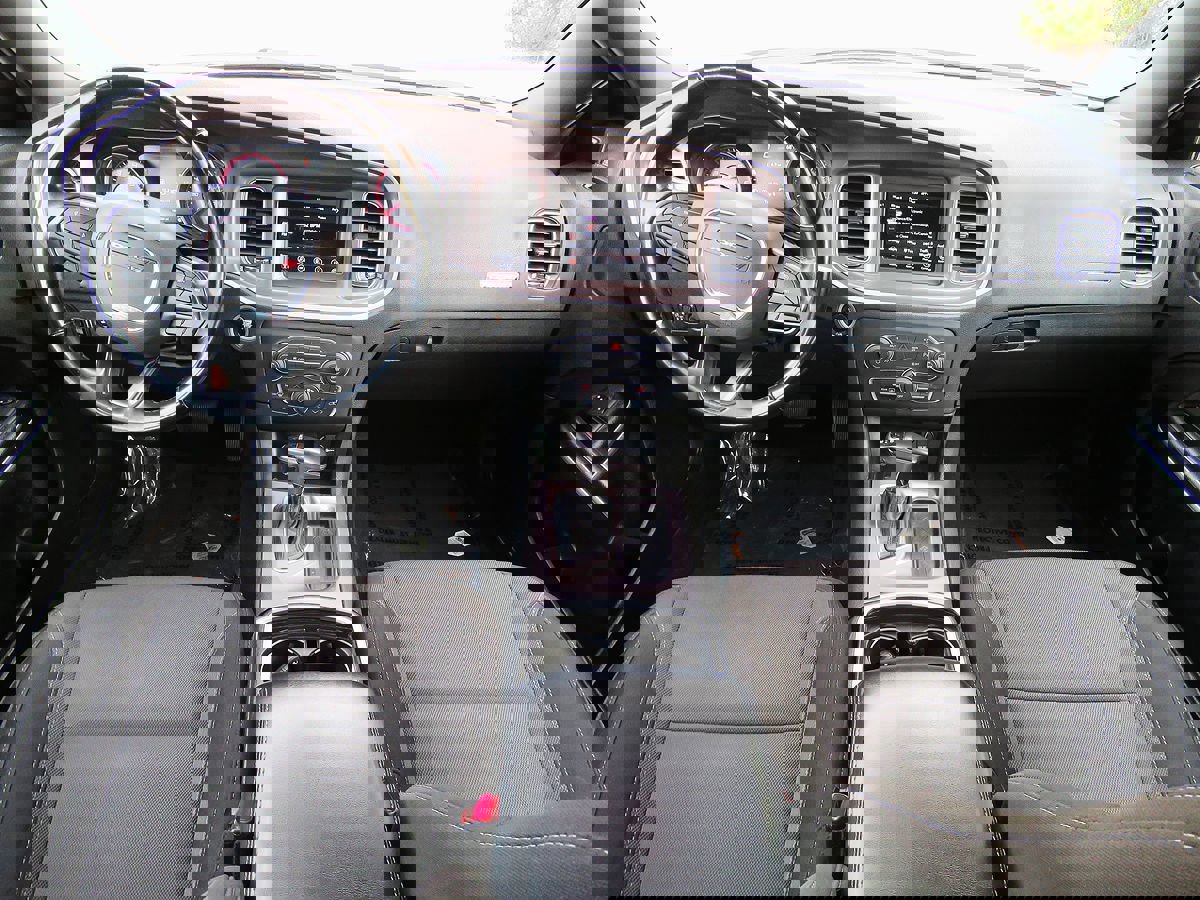 Used 2022 Dodge Charger SXT image 25