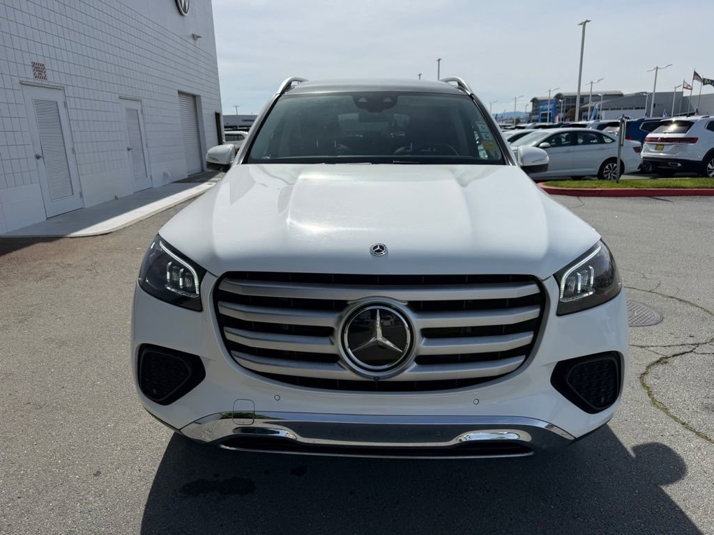 Used 2024 Mercedes-Benz GLS 450 4MATIC image 9