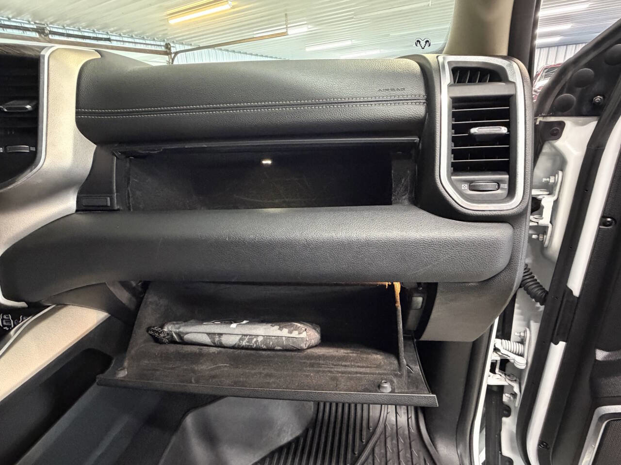 Used 2019 RAM 3500 Laramie image 33