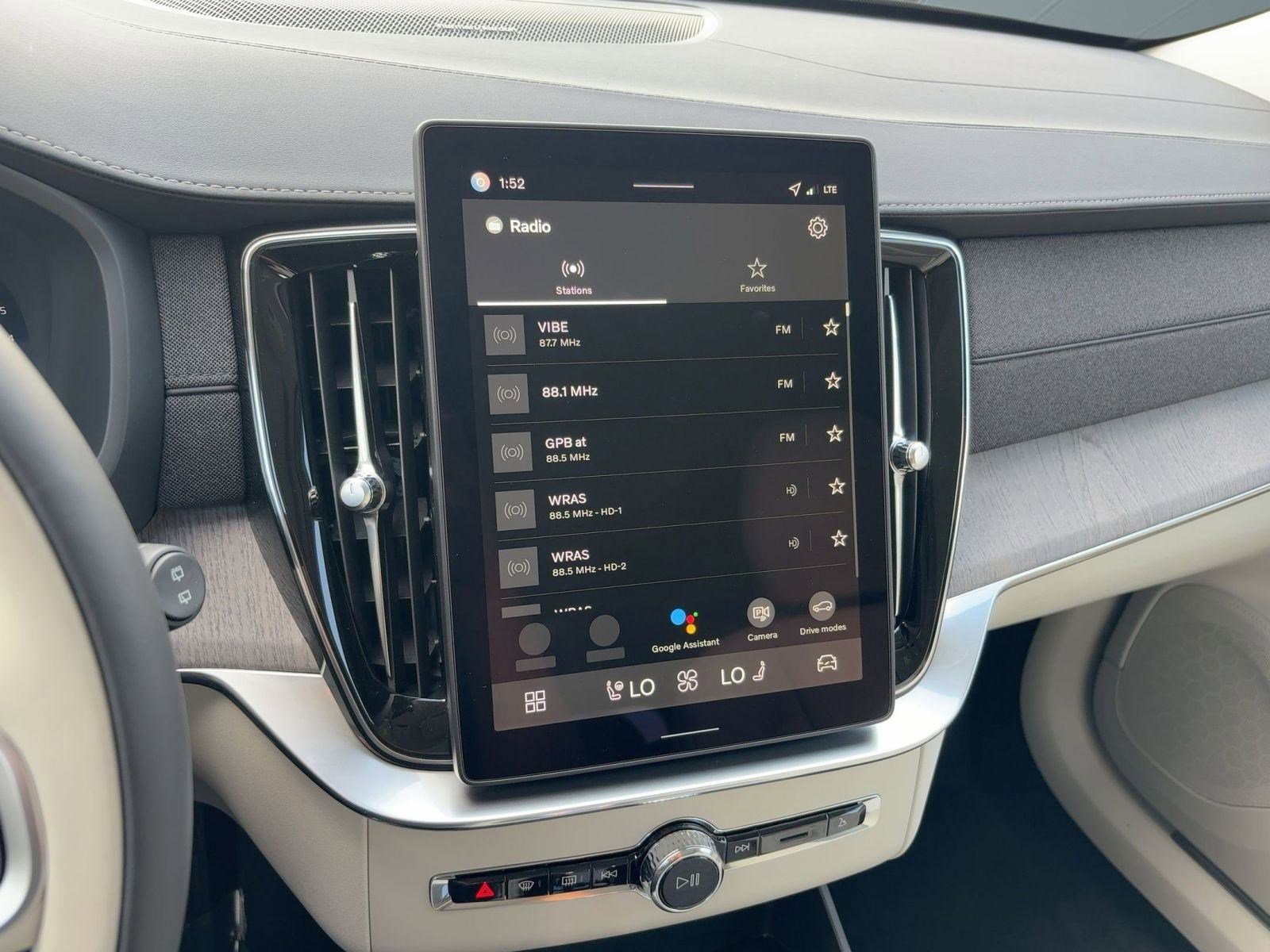 New 2026 Volvo XC90 B6 Ultra image 24