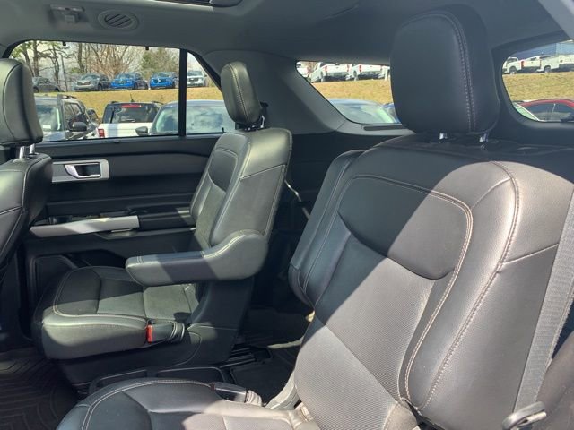 Used 2021 Ford Explorer Limited w/ Equipment Group 301A image 19