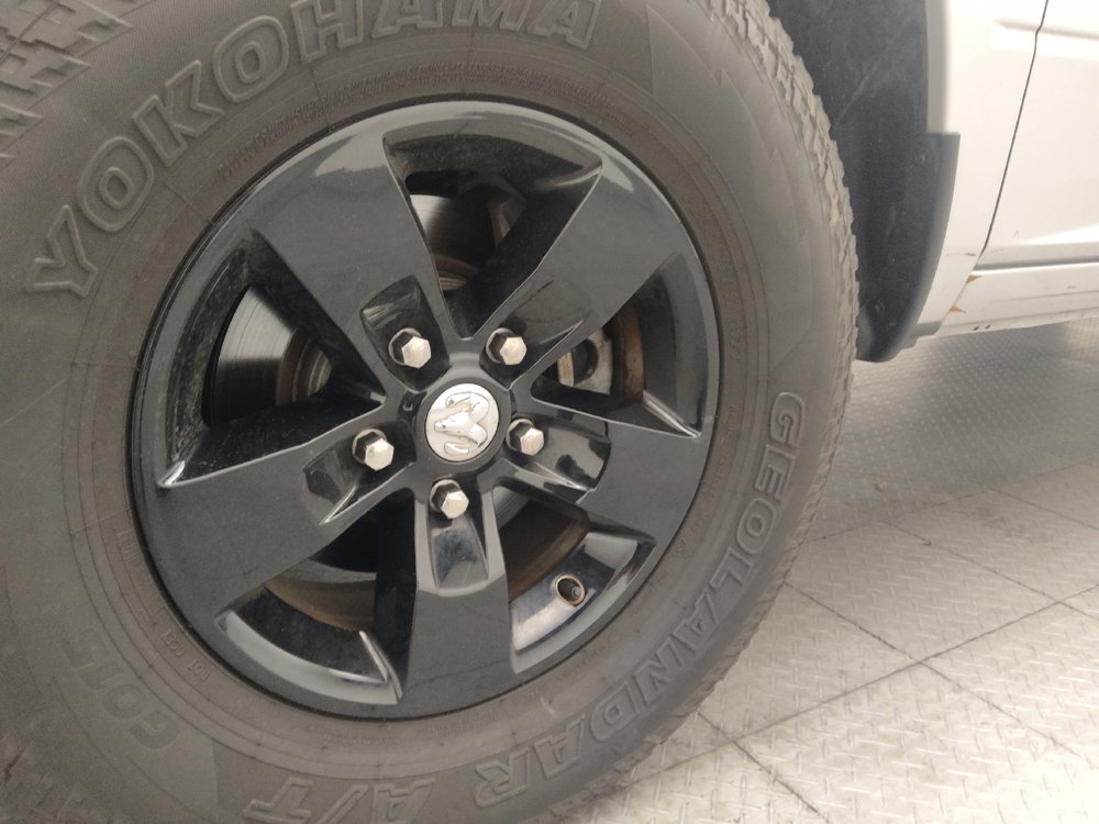 Used 2017 RAM 1500 Classic SLT RWD image 31