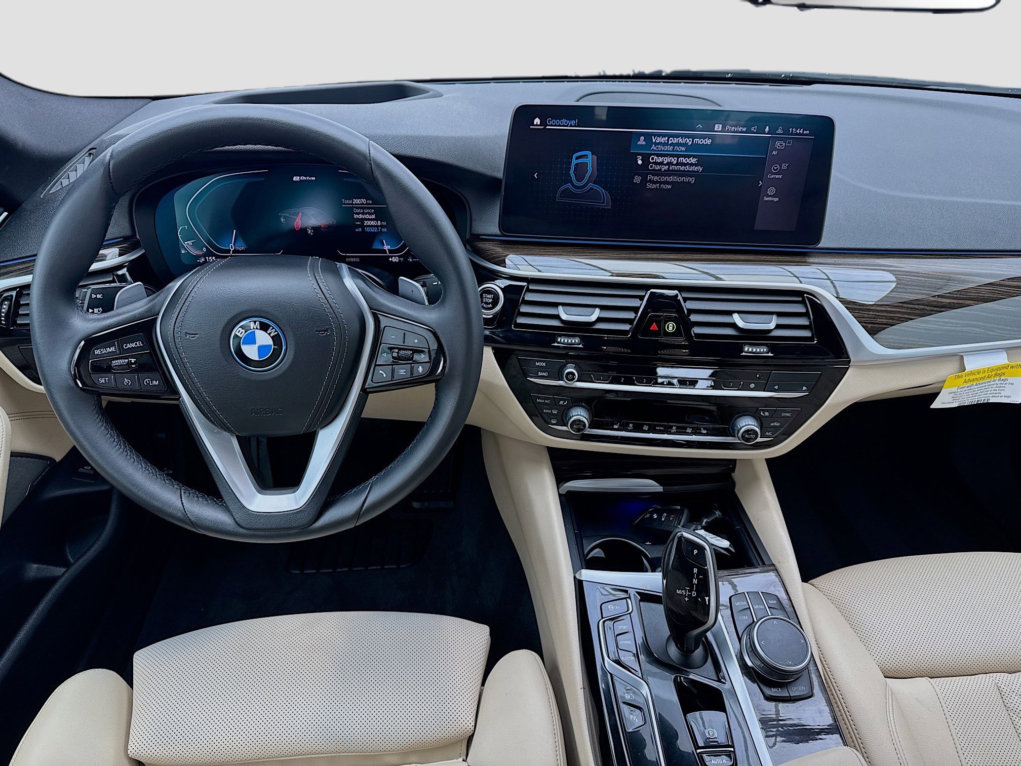 Used 2023 BMW 530e w/ Premium Package image 15