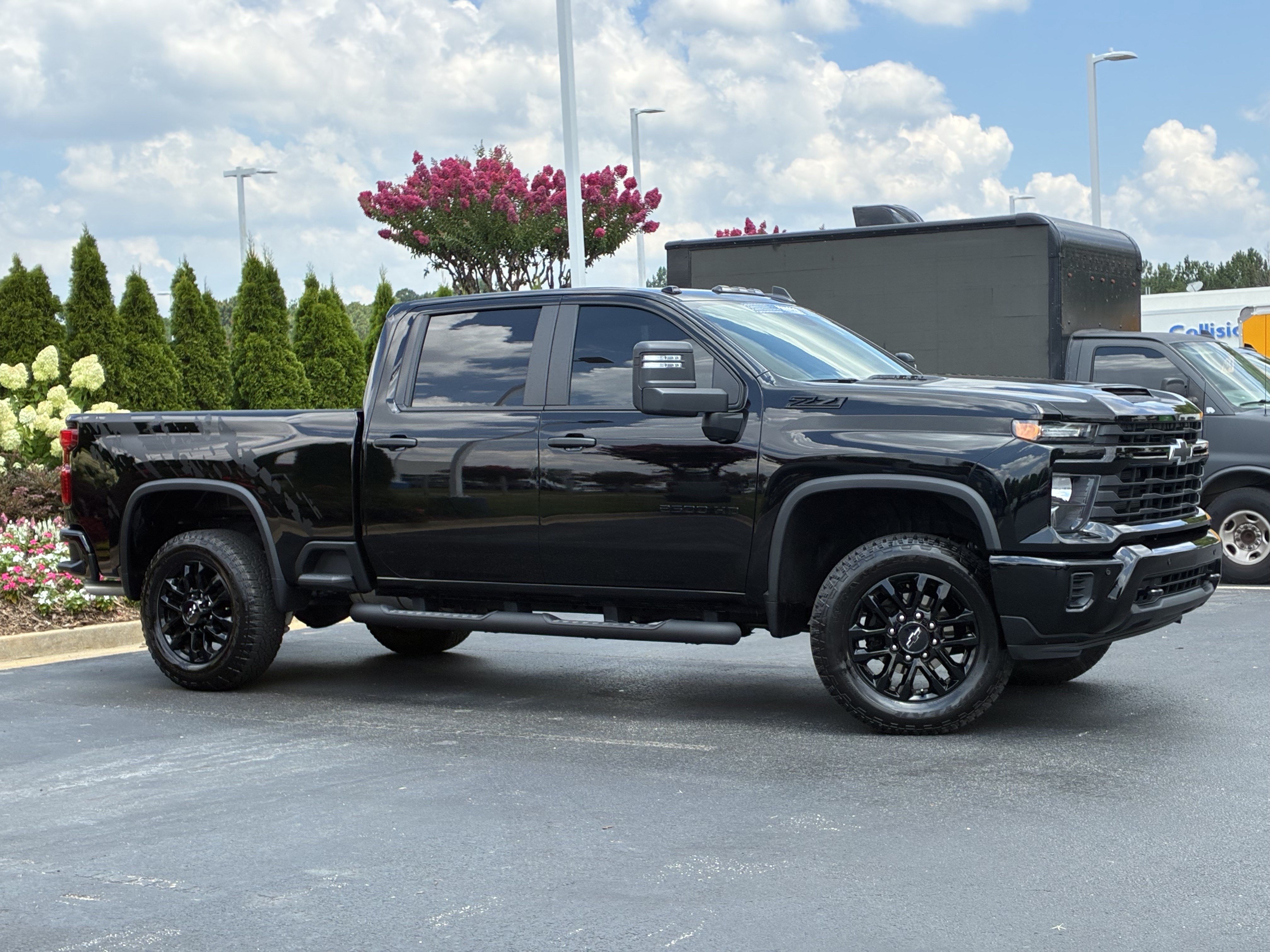 Used 2026 Chevrolet Silverado 2500 Custom w/ Custom Value Package AWD/4WD image 3