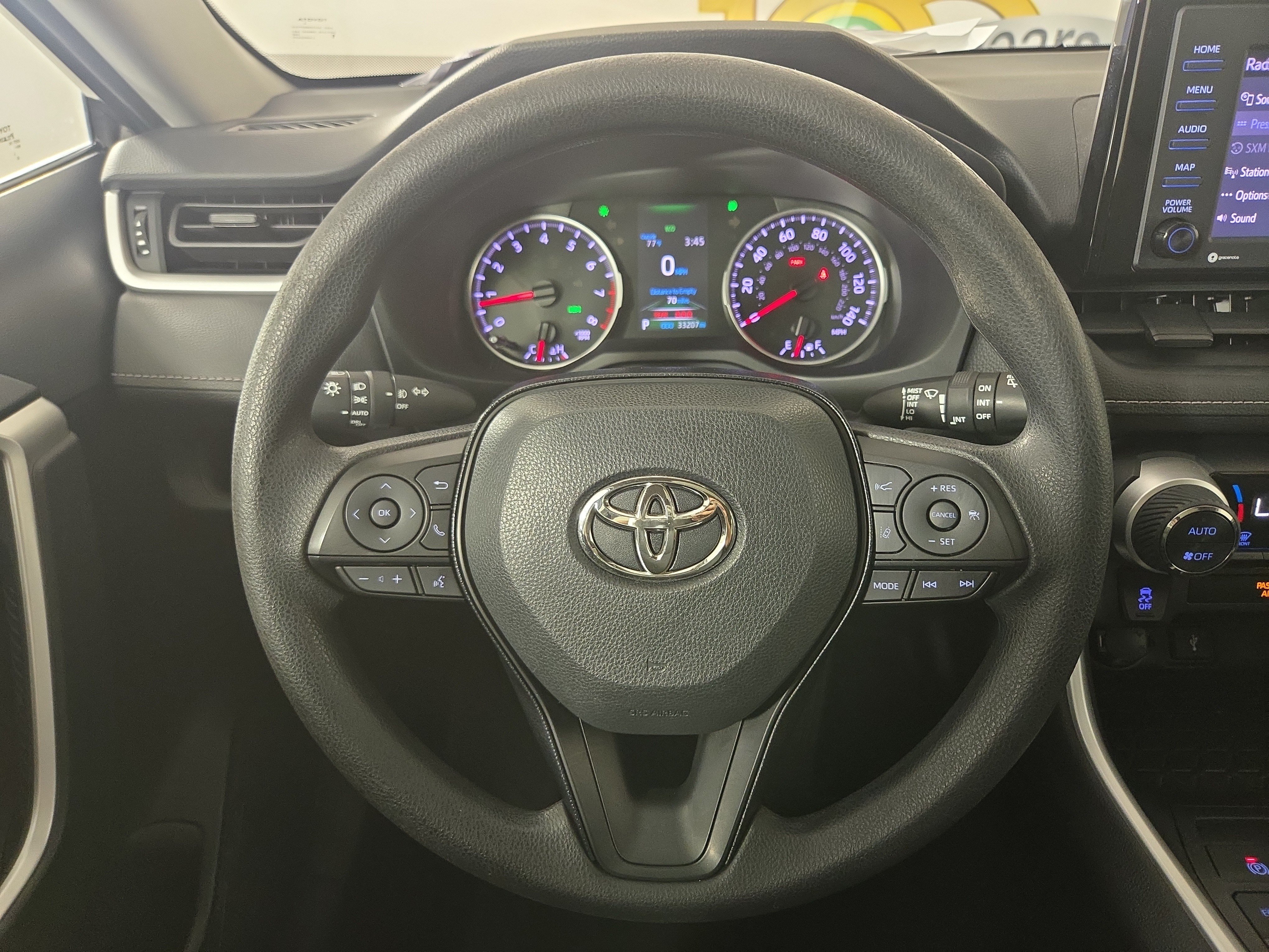 Used 2020 Toyota RAV4 XLE w/ Convenience Package FWD image 15