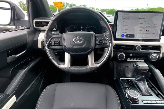 Used 2024 Toyota Tacoma TRD Off-Road AWD/4WD image 9
