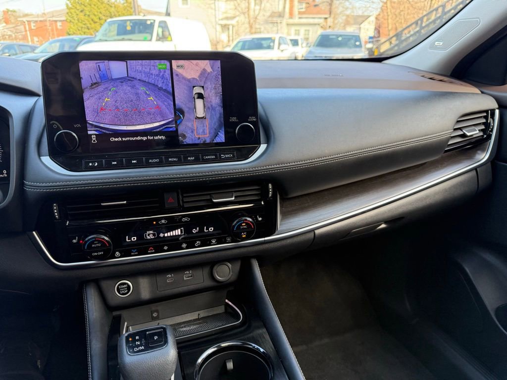 Used 2023 Nissan Rogue Platinum w/ Platinum Premium Package AWD/4WD image 26