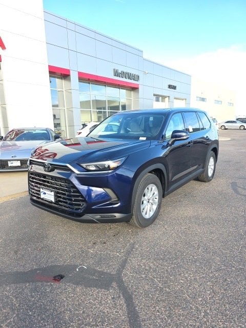 New 2026 Toyota Grand Highlander XLE image 1