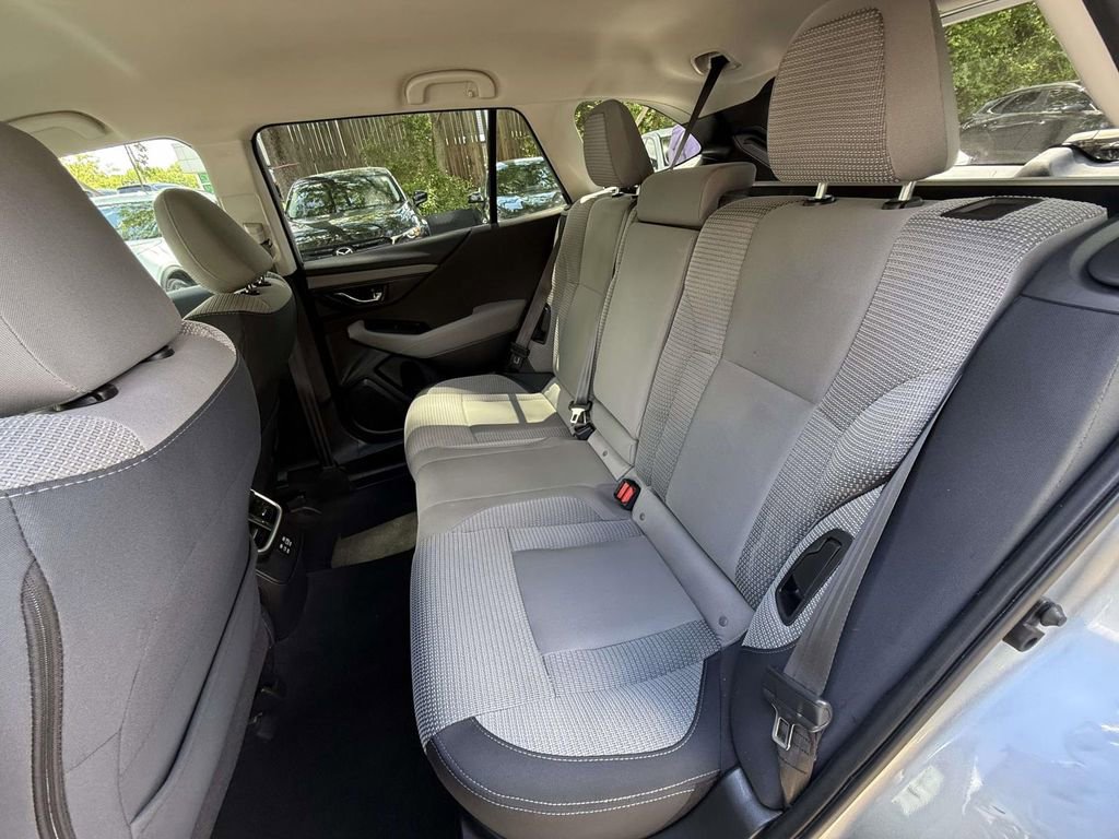 Used 2024 Subaru Outback Premium AWD/4WD image 13