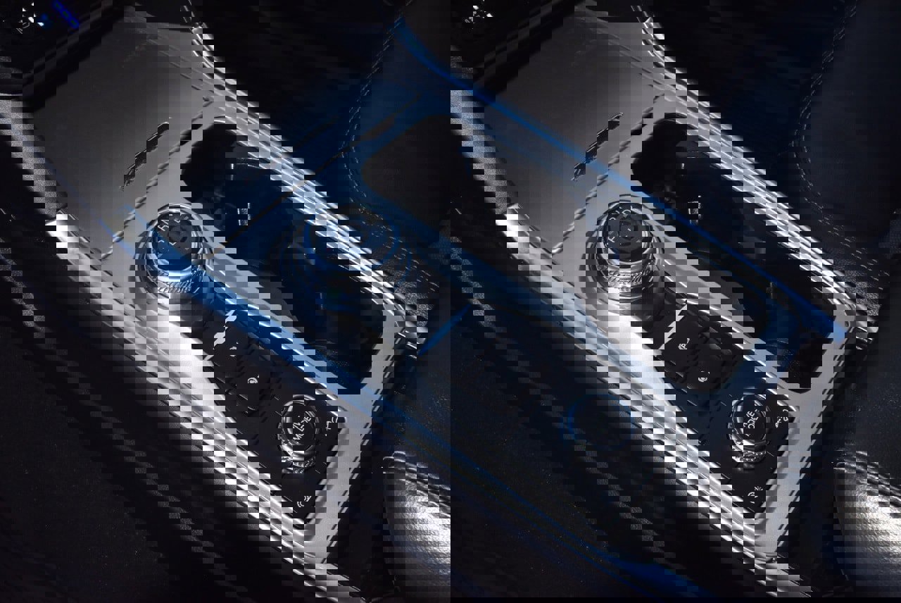 Used 2022 Ford Explorer Limited w/ Limited Technology Package image 32