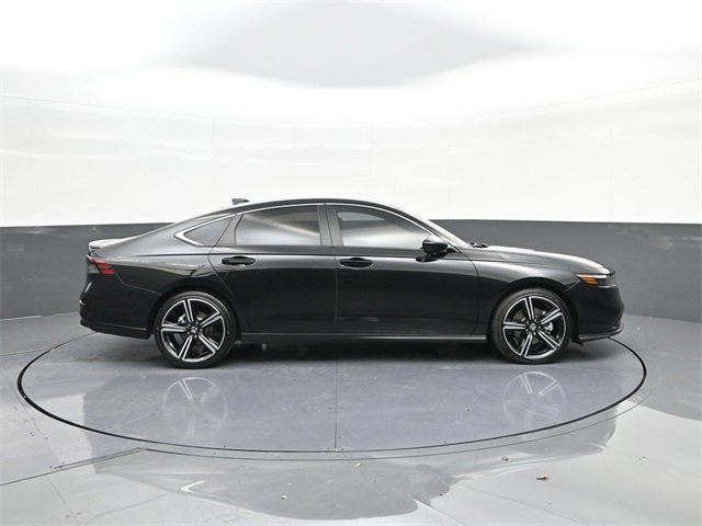 Certified 2025 Honda Accord Sport image 25