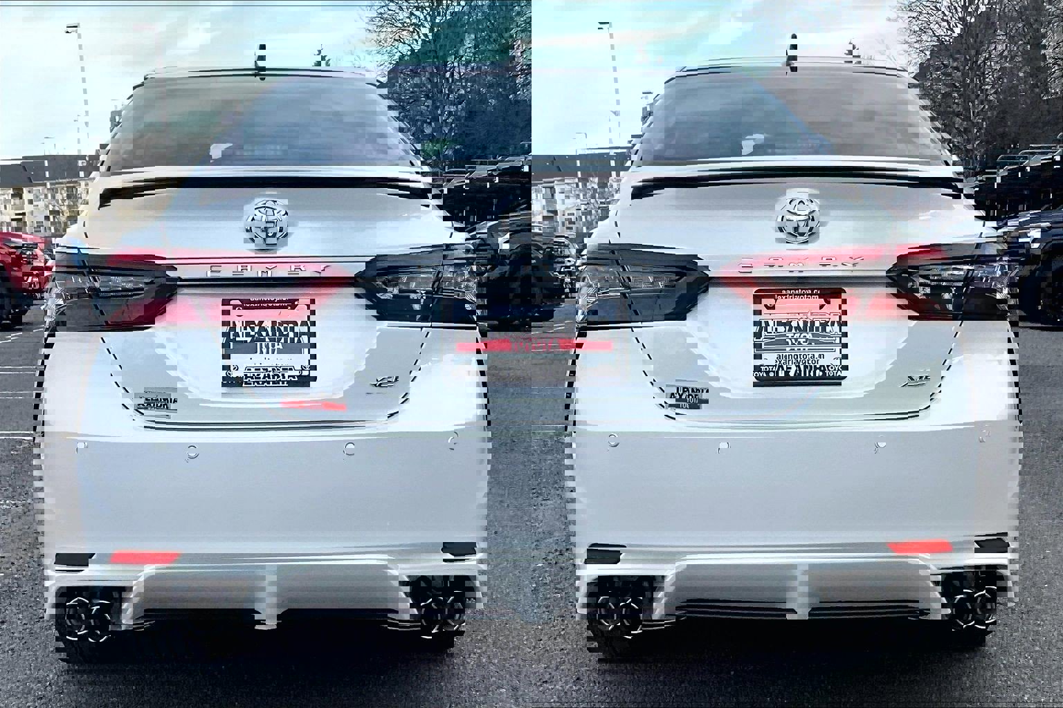 Used 2023 Toyota Camry XSE image 4