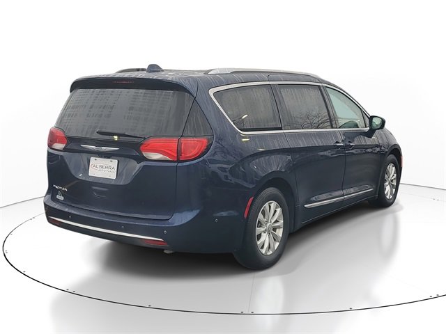 Used 2019 Chrysler Pacifica Touring-L w/ Advanced Safetytec Group image 4