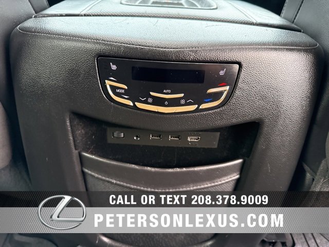Used 2018 Cadillac Escalade Platinum image 19