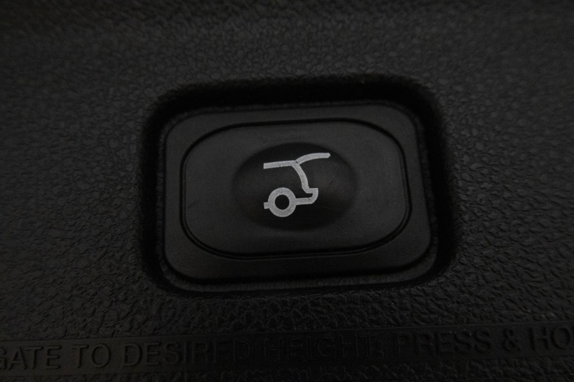 Used 2018 Ford Explorer Sport image 38