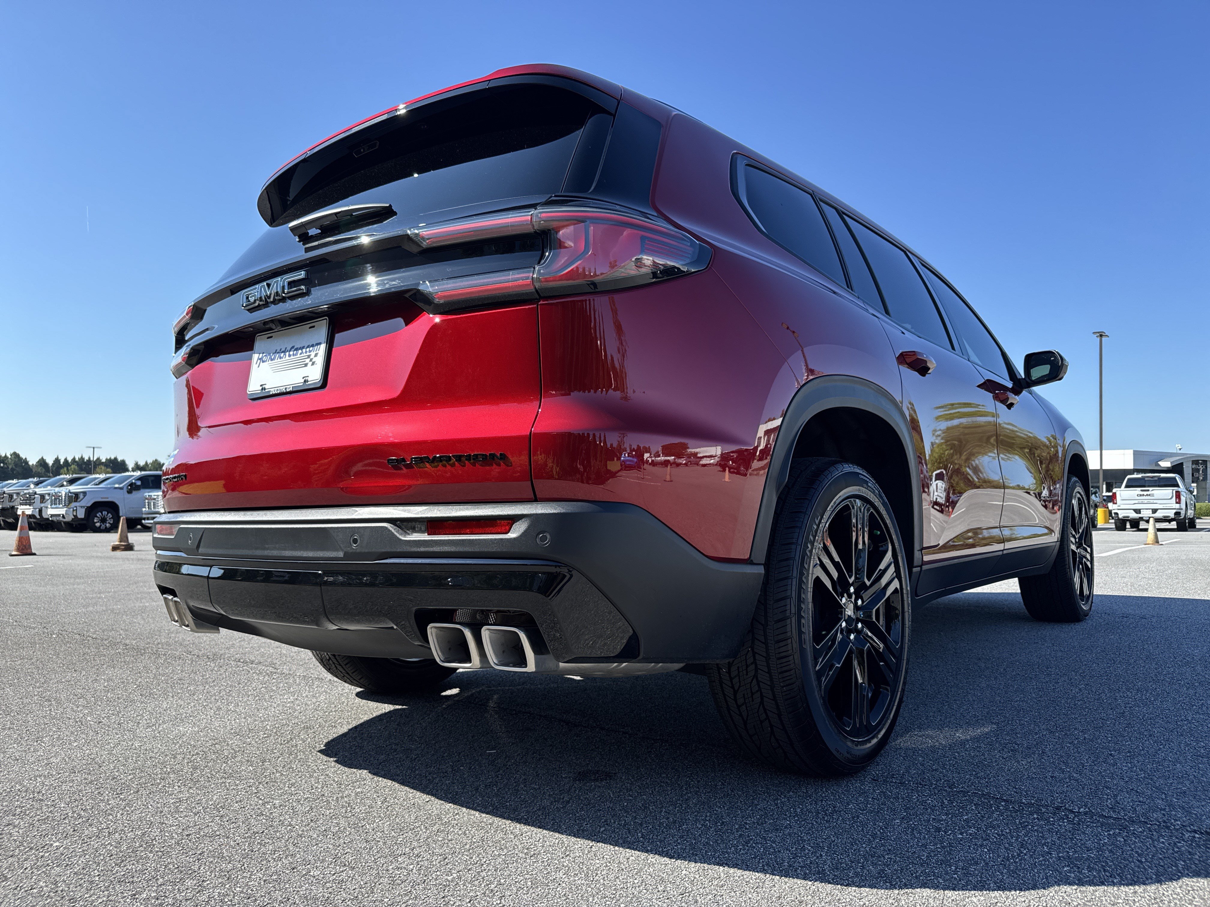 Used 2026 GMC Acadia Elevation w/ Black Edition FWD image 10