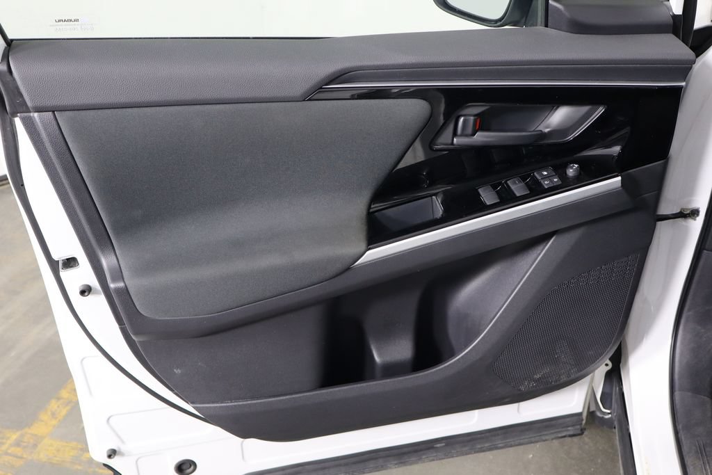 Used 2023 Subaru Solterra AWD image 19