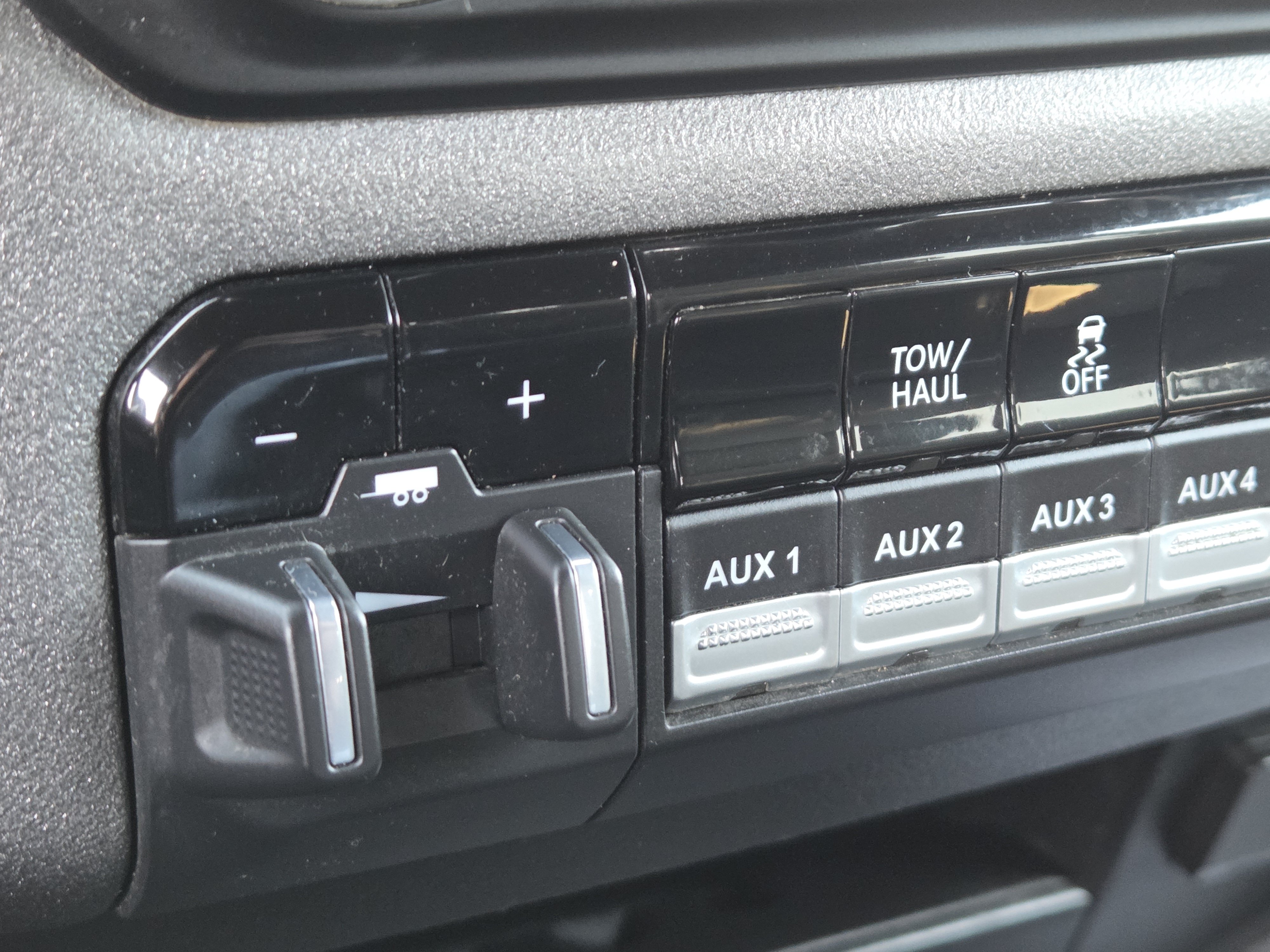 Used 2021 RAM 3500 Tradesman AWD/4WD image 5