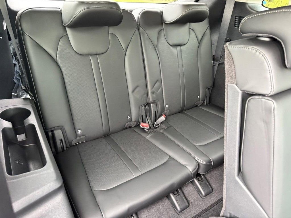 New 2026 Kia Sorento S image 5