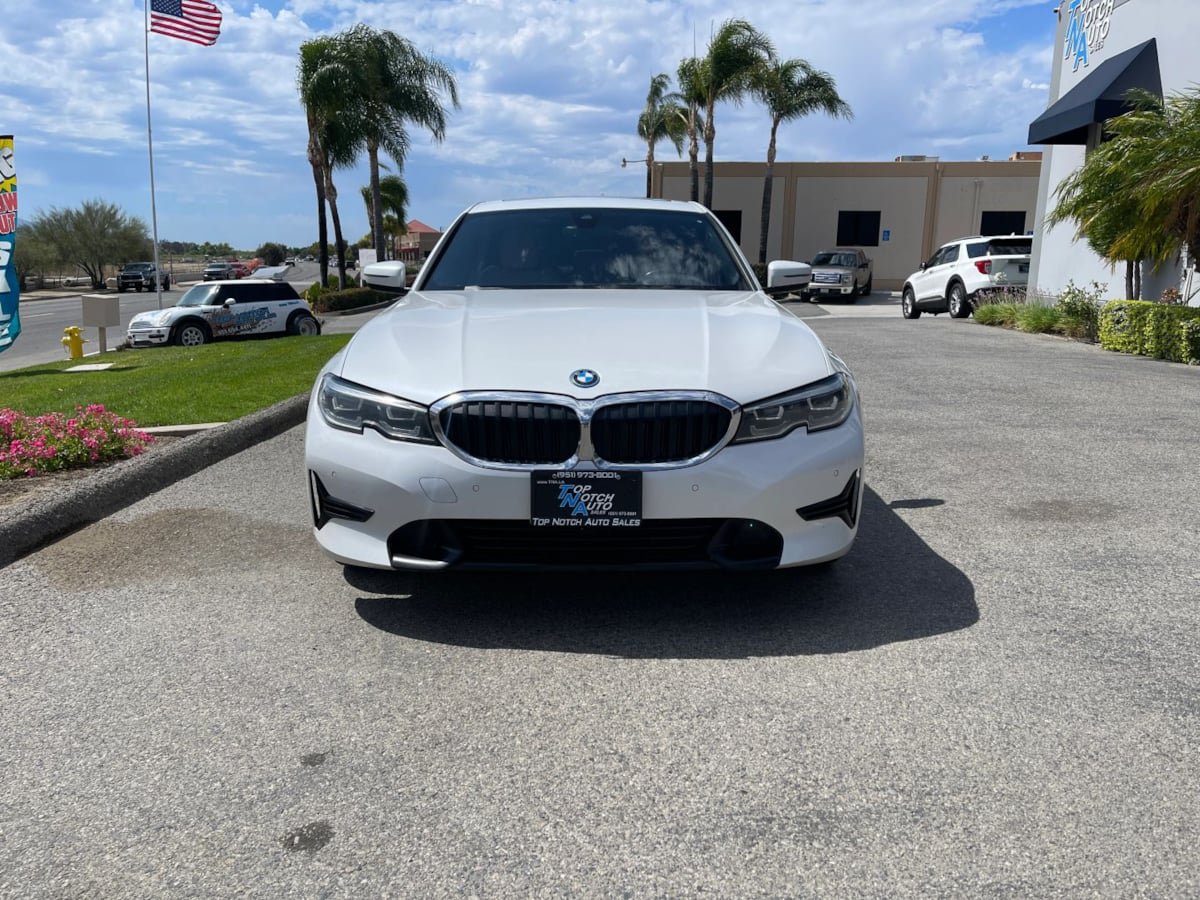 Used 2022 BMW 330e w/ Driving Assistance Package RWD image 2