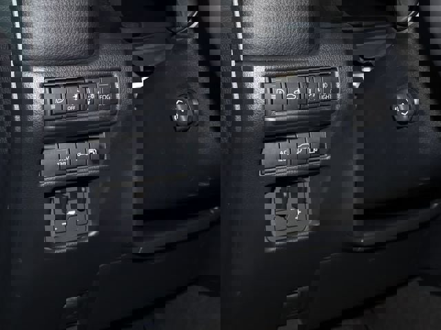 Used 2025 Toyota Land Cruiser image 22