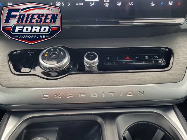 Used 2025 Ford Expedition Max Platinum AWD/4WD image 24