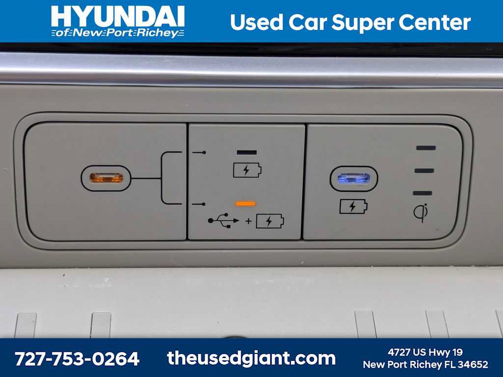 Certified 2024 Hyundai Santa Fe SEL AWD/4WD image 31