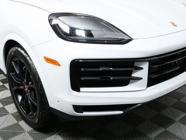 New 2026 Porsche Cayenne Coupe image 39
