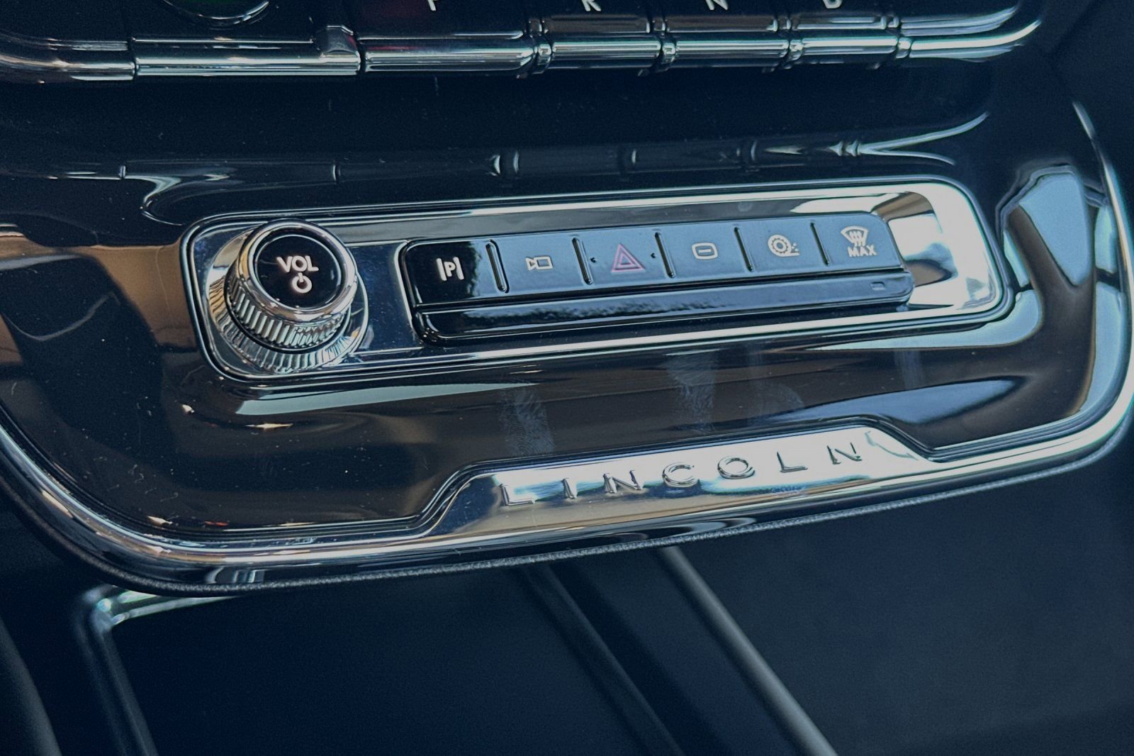 New 2024 Lincoln Corsair Grand Touring w/ Equipment Group 302A image 16