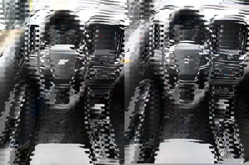 Used 2018 Chevrolet Colorado W/T w/ WT Convenience Package image 17